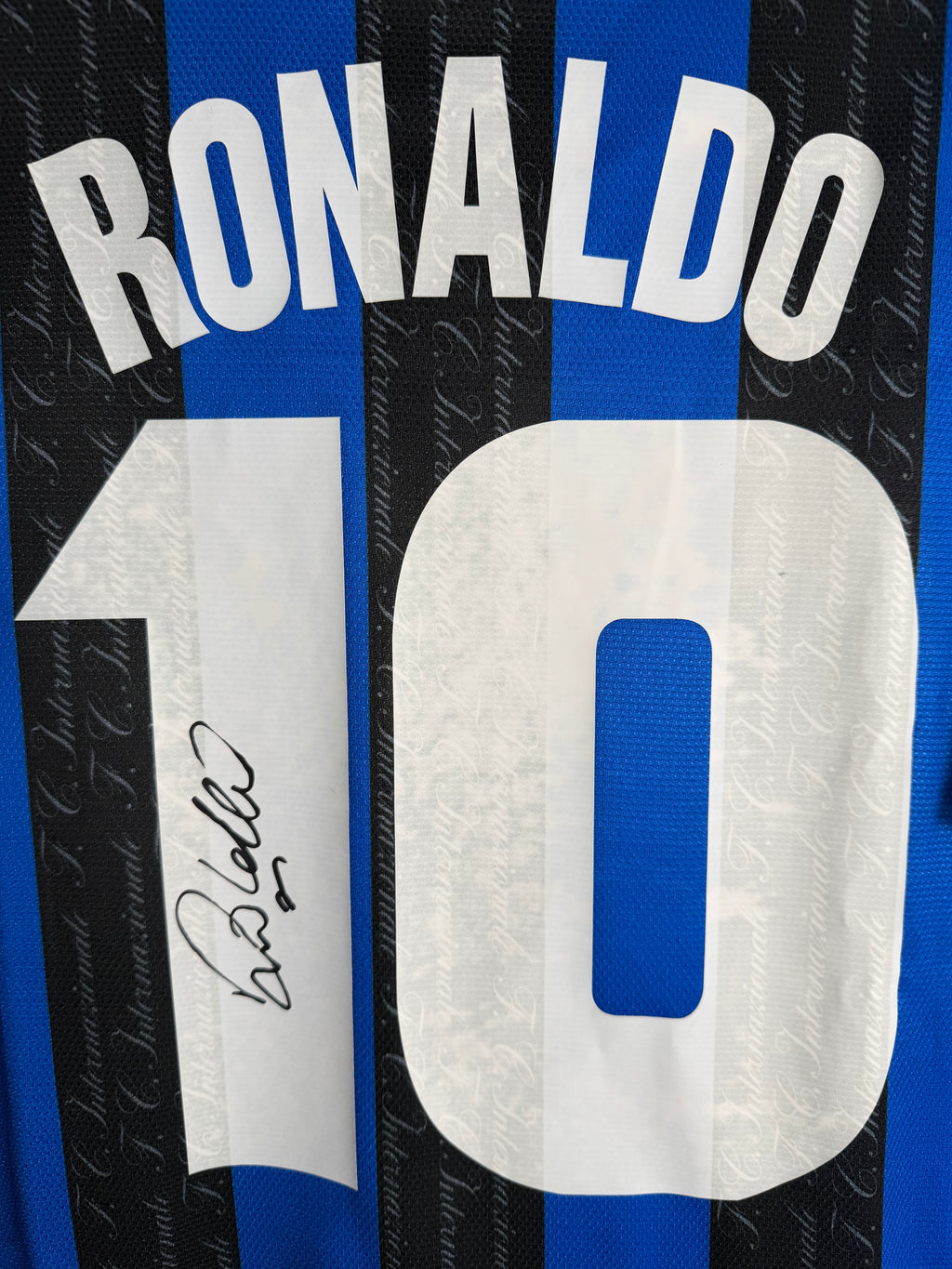 Signed Ronaldo Nazario Inter Milan Jersey Umbro Size L Auto w/ COA
